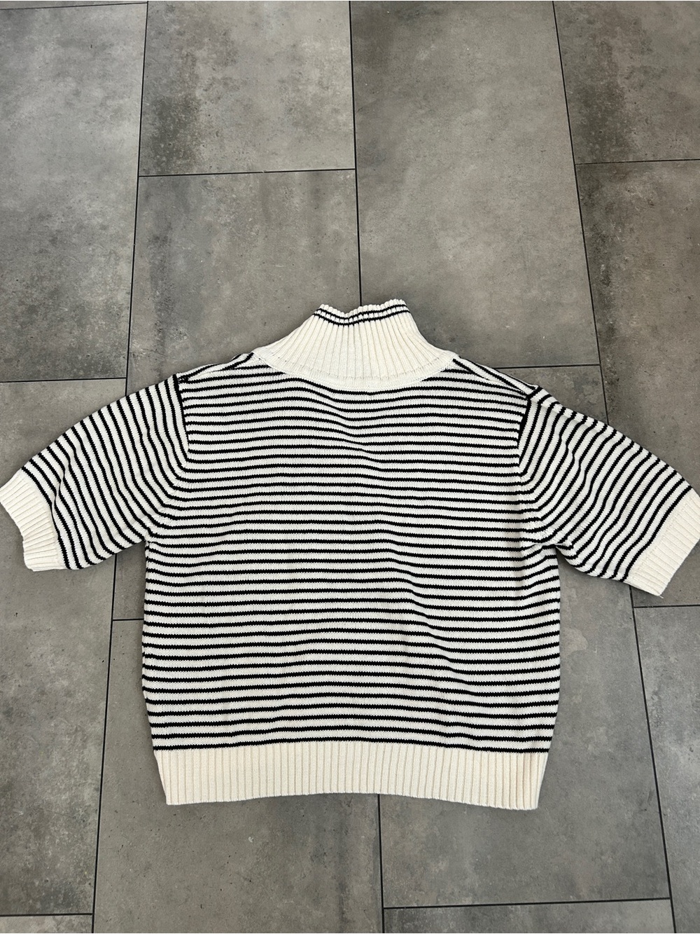 NEW Nati black striped collard knit top short sleeve sweater M - Picture 8 of 9